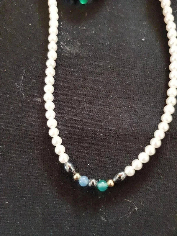 Colar e pulseira de pérolas e pedras novos – photo 2